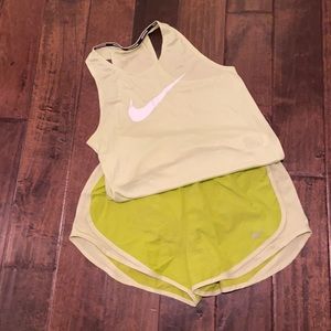 Women’s Nike Set
